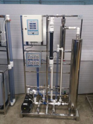 Аппарат озонирования воды для ополаскивания тары в целях дезинфекции и стерилизации